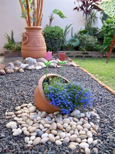Discover gardening design ideas through inspiring videos. Genius Low Maintenance Rock Garden Design Ideas for Frontyard and Backyard (56) - Googodecor