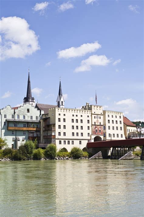 Our booking guide lists everything from the top 10 luxury hotels to budget/cheap hotels in wasserburg am inn, germany. Wasserburg am Inn - Salzburgwiki