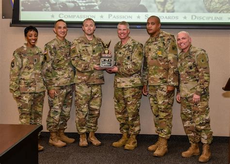 Us Army Recruiting Command Recognizes Top Performers Us Army