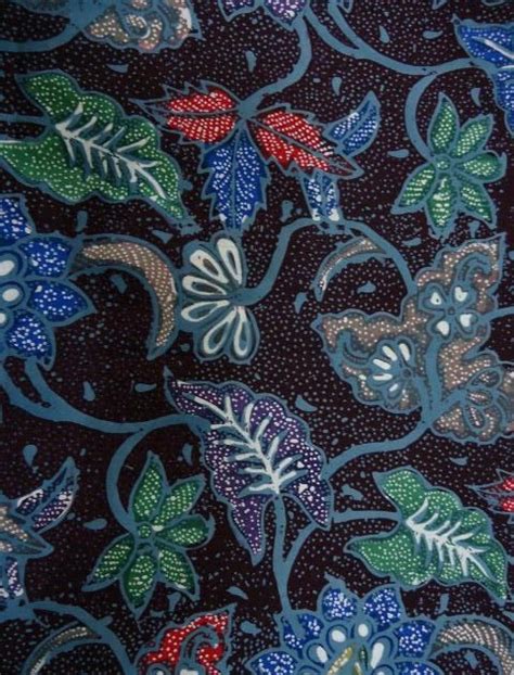 Lalu karena vignette sendiri artinya adalah gambar ilustrasi berbentuk dekoratif, maka sebagai contoh saya akan menggambar bunga. Gambar Motif Batik Bunga Simple - Contoh Motif Batik