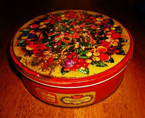 Antique Duncan Hines The Old New Orleans Fruit Cake Tin Art