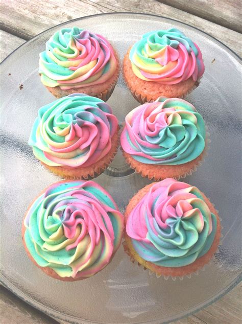How To Make Frosting For Cupcakes 2022 At How To