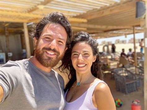 يعد أحد دنجوانات السينما المصرية، ولد في مدينة ملكال بالسودان، انتقل إلى العيش في مصر مع والده حيث استقر بهما المقام في. علاقة الأسرتين قوية ومتماسكة.. محمد كيلاني يحتفل بعيد ...