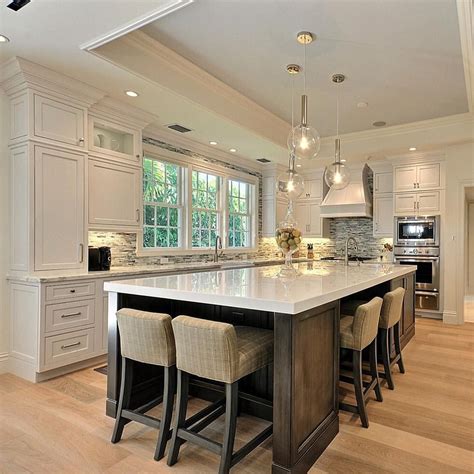 Beautiful kitchen with large island | House & Home | Pinterest ...