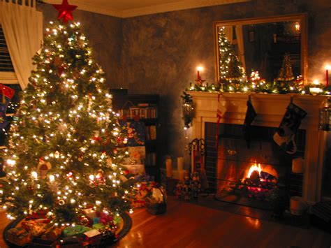 Free cozy christmas wallpapers and cozy christmas backgrounds for your computer desktop. 4K Christmas Fireplaces Wallpapers High Quality | Download ...