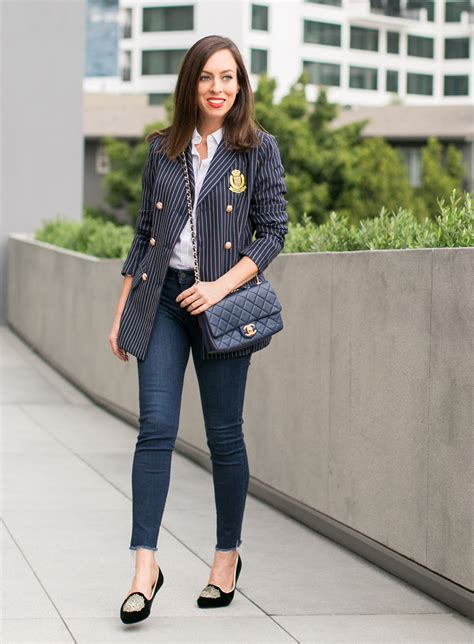 Sydne Style Shows Casual Office Outfit Ideas In A White Button Down