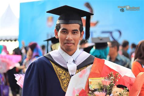 This is an official fsg page. Hanif Redland: Konvokesyen ke-78 UiTM Shah Alam (AP220)