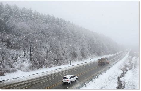 Spring snow in South Korea [PHOTOS] -- Earth Changes -- Sott.net
