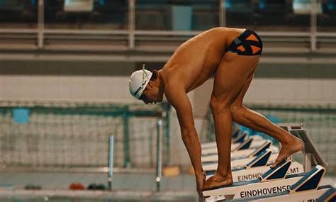 Nicolò martinenghi inizia il quadriennio con un bel 100 e un bel 50 racconta a swimbiz.it. Nicolò Martinenghi, il nuotatore bello come un attore ...