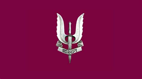 Follow the vibe and change your wallpaper every day! Parachute Regiment Para Special Forces Logo Wallpaper | Special forces logo, Parachute regiment ...