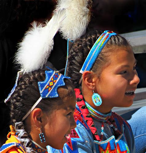 Native American Girls Hairstyle Wavy Haircut