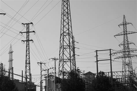 Fotos Gratis En Blanco Y Negro Tecnología Torre Línea Eléctrica