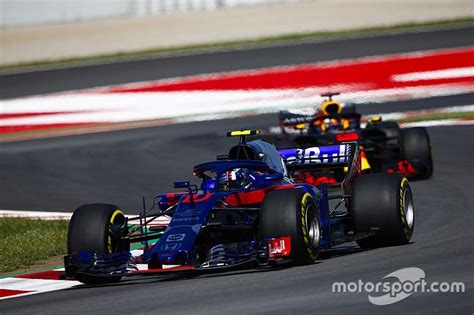 Red Bull Garante Cautela Para N O Sacrificar Str Pela Honda