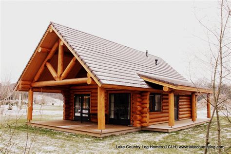 Custom Handcrafted Western Red Cedar Log Cabin