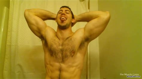 Cocky Bodybuilder Teasing And Flexing I Lov Him Gay