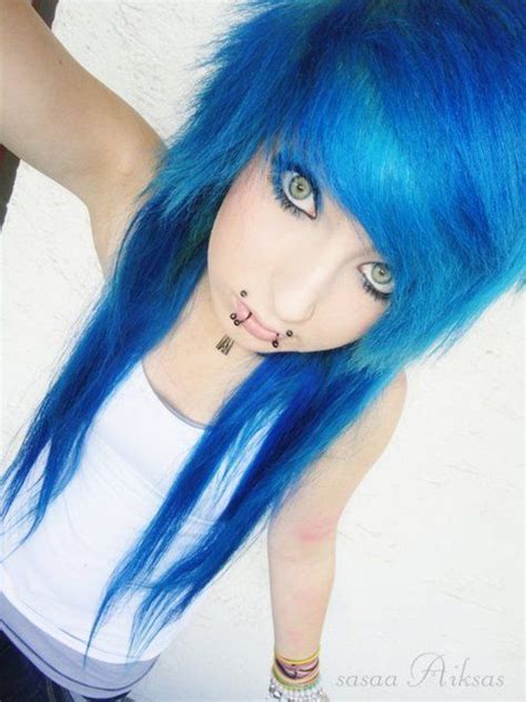 Pin By Destiny Inglett On Hair Emo Scene Hair Goth Hair Emo Hair