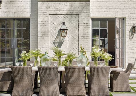 Chic Outdoor Spaces The Artful Lifestyle Blog Outdoor Dining Area