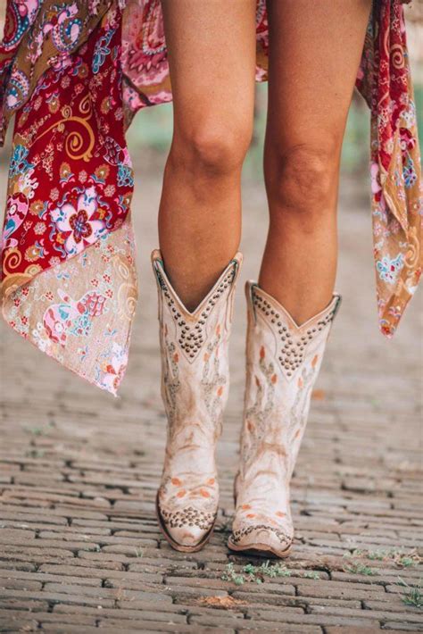 How To Style Your Cowboy Boots White Cowboy Boots Cowboy Boots Women