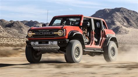 2022 Ford Bronco Raptor Specs Pictures Reveal Ultra Wide Bad Ass