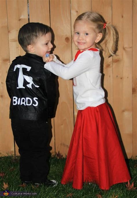 halloween costumes for siblings that are cute creepy and supremely clever huffpost