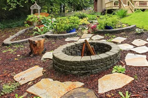 It can take between two and seven days for the material to dry, fully cure and be ready handle the heat from your diy firepit. How to Build a Fire Pit with Your Own Two Hands - PULSE ...