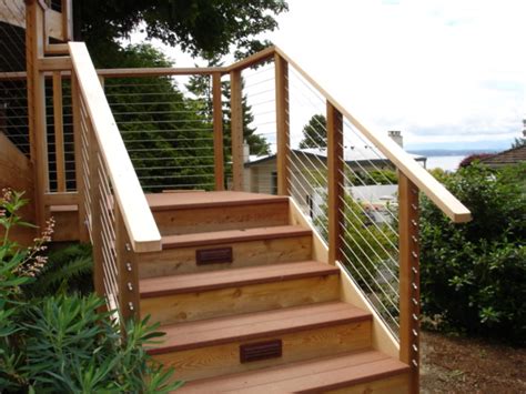 If you're looking for new rope deck railing, check out our selection of decorative netting. RAIL-CO: Residential Deck | WCWR.com