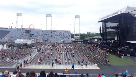 #one direction concert #hershey park #one direction #hershey park stadium #july 6th #july 6th yooo if anyone's been to hershey park stadium can you please tell me if floor l is really far away or. Hersheypark Stadium // MONUMENTOUR Hershey, PA July 19, 2014 (With images) | Soccer field ...