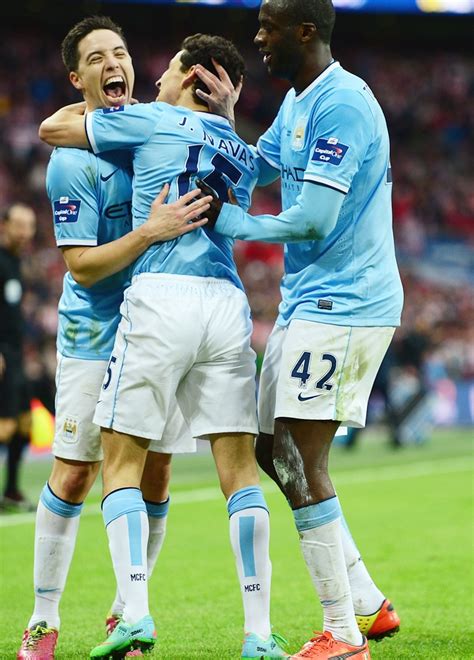 League Cup Manchester City Sink Sunderland To Win Final Rediff Sports