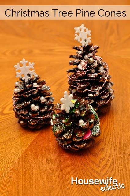 Christmas Tree Pine Cones Housewife Eclectic