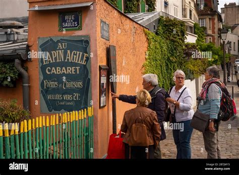 Au Lapin Agile Cabaret Montmatre Paris France Stock Photo Alamy