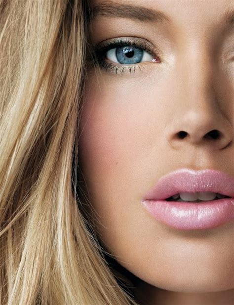 Le Plus Beau Maquillage Des Yeux Bleus En 60 Photos