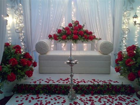Sudah semestinya anda sebagai pengantin tidak perlu melakukan semua tugas dan kerja, sebaliknya. Azza Afdzal ♥: Panduan Pada Hari Majlis Perkahwinan