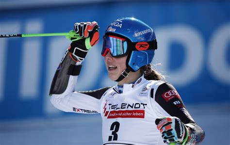 Ski Alpin Petra Vlhova Gewinnt Den Riesenslalom Von Jasna