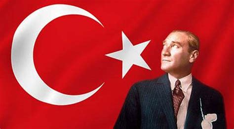 Her ülkenin kendine özel bayrağı olduğu gibi biz türk milleti olarak da bizim için çok değerli olan ay ve yıldızdan oluşan türk bayrağımız vardır. "Türk Bayrağı ve Atatürk birilerini yine rahatsız etmiş ...