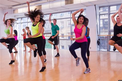 doonya bollywood based workout combines aerobics with indian dance huffpost
