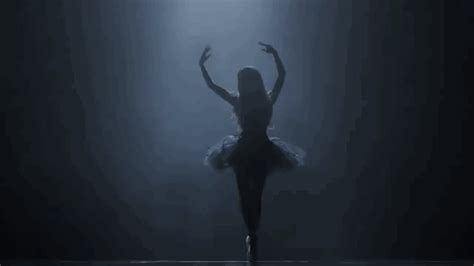 Ariana Grandes Brilliant Ballet Skills Will Blow Your Mind Ariana Ariana Grande Ariana