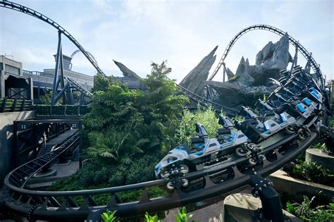 First Look At The Velociraptor Pack In The Epic New Jurassic World Velocicoaster Laptrinhx News
