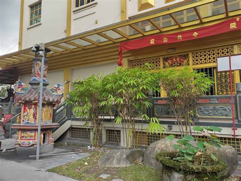 Some of the deities found at the loyang tua pek kong temple include da bo gong, lord yama of hades. Loyang Tua Pek Kong Temple - History, Events, Opening ...