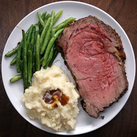 Prime Rib Of Beef Carry Out Dinner Menu Poppies Restaurant And Lounge