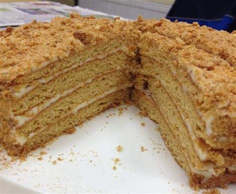 Man isst gerne fleisch, schweinefleisch, rindfleisch, geflügel oder wild, auf verschiedene. Honigtorte/ Medovik | Rezept | Kuchen, Backen, Rezepte