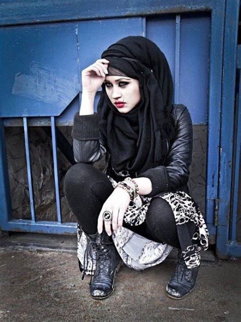 Sexy Arab Women Hijab Bobs And Vagene