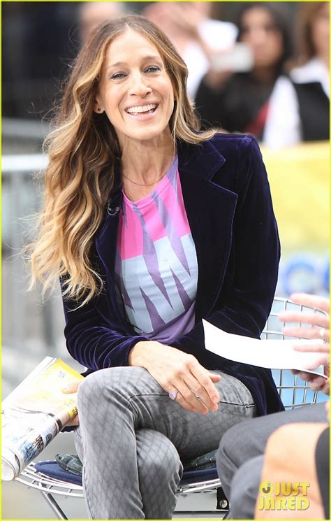 Sarah Jessica Parker Supports Obama On Access Hollywood Photo
