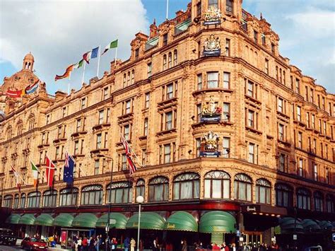 The 10 Best Shopping Malls In London Urtrips