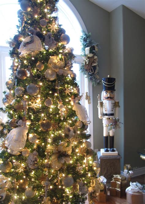 During the holiday season, the christmas tree is always the shining centerpiece of your. White & Gold Christmas Tree | home sweet home | Pinterest