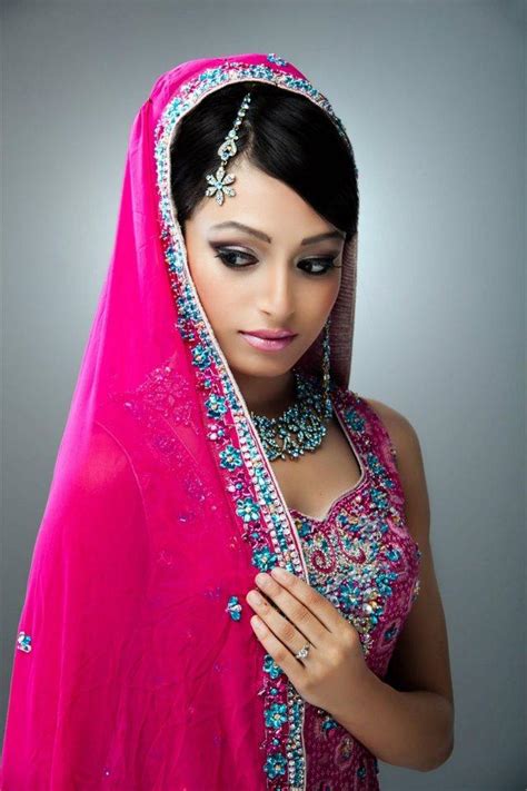 bridal hairstyle and makeover by nikah beauty 8 stylecry bridal dresses women wear makeup