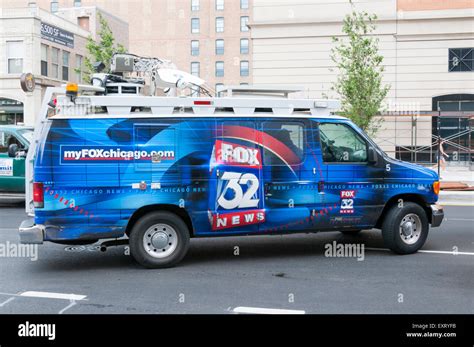A Fox News Outside Broadcast Van On The Streets Of Chicago Stock Photo