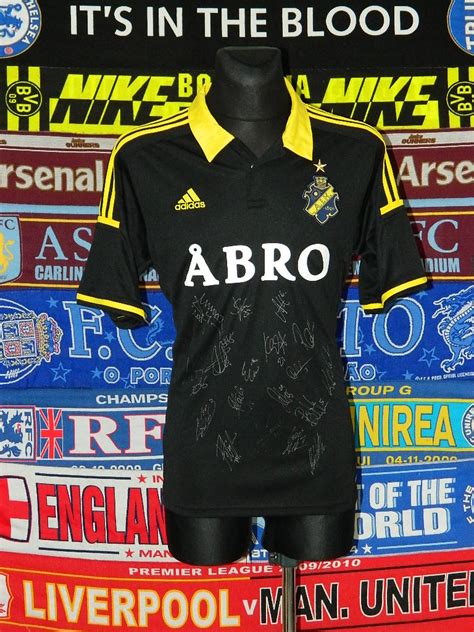 0di2 27 ), more commonly known simply as aik (swedish pronunciation: AIK Fotboll Home football shirt 2013 - 2014. Sponsored by ABRO