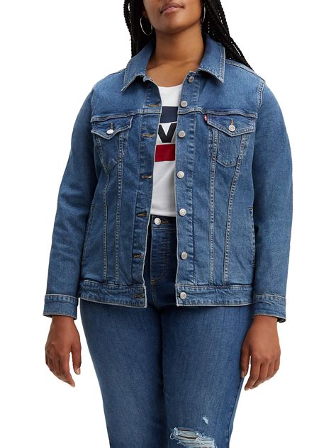 levi s women s plus size original denim trucker jacket