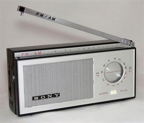 Vintage Sony Transistor Radio Model Tfm 96 Fm Am Bands 9 Transistors