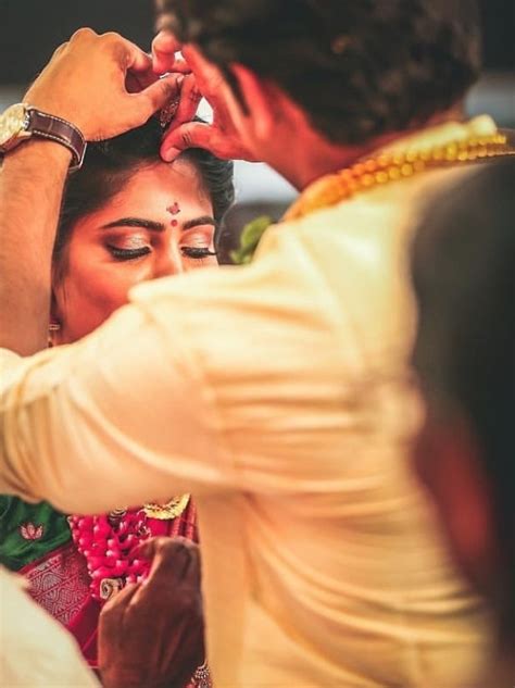 Pin By Bebin Berty On Kerala Wedding Wedding Couple Poses Photography